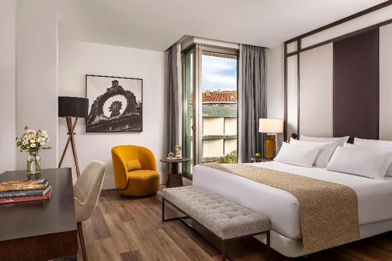 NH Collection Santiago de Compostela image