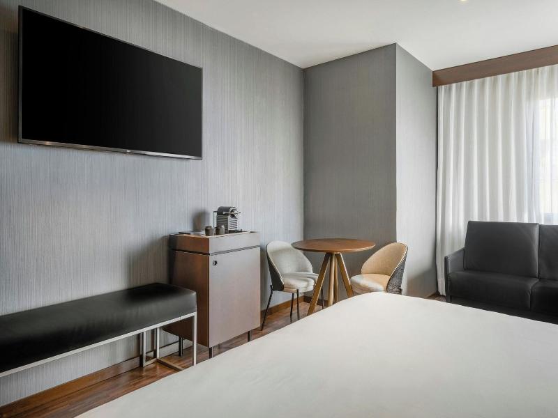 AC Hotel by Marriott Alicante image