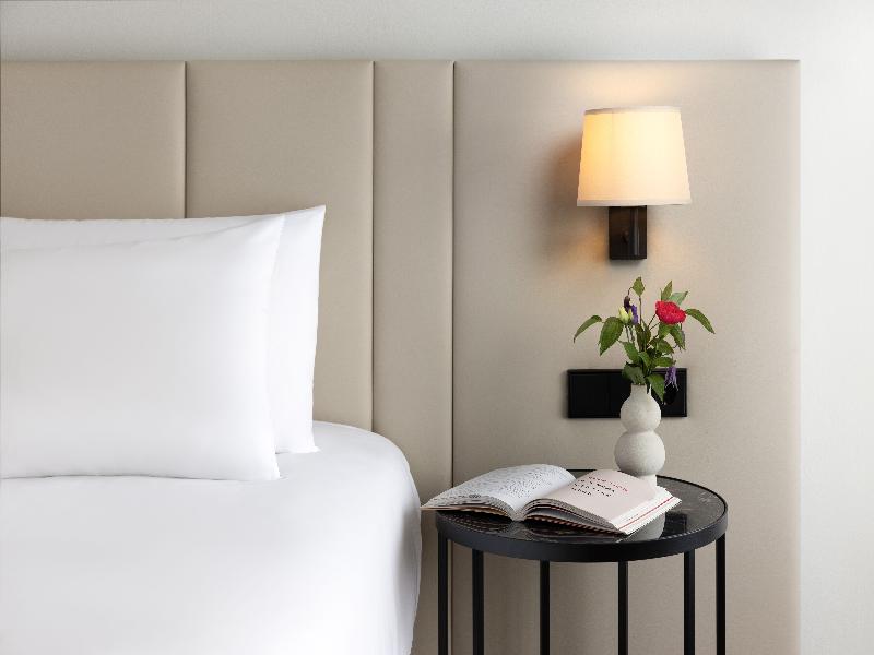NH Arnhem Rijnhotel image