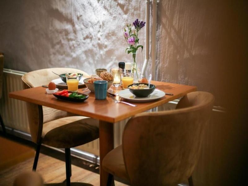 Hotel Marquette Heemskerk image