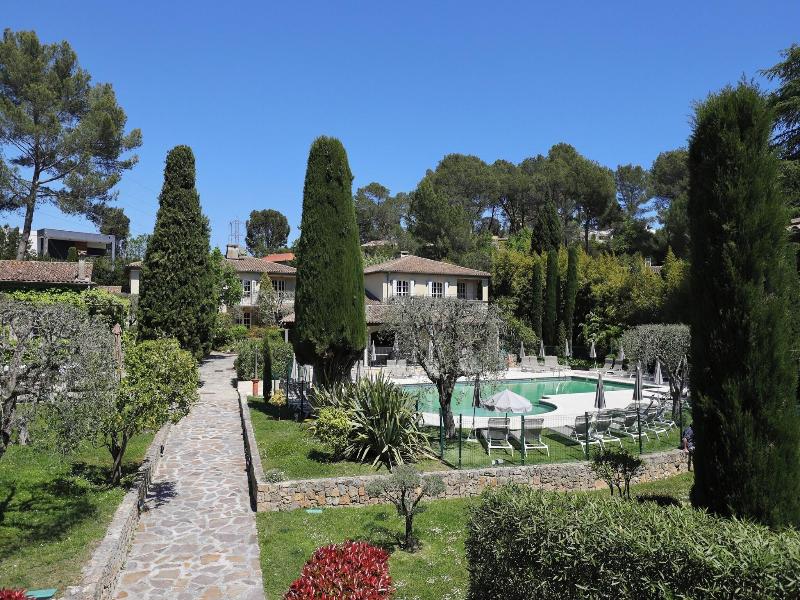 De Mougins image