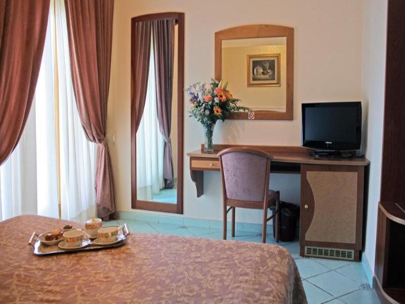 Hotel Savoia image