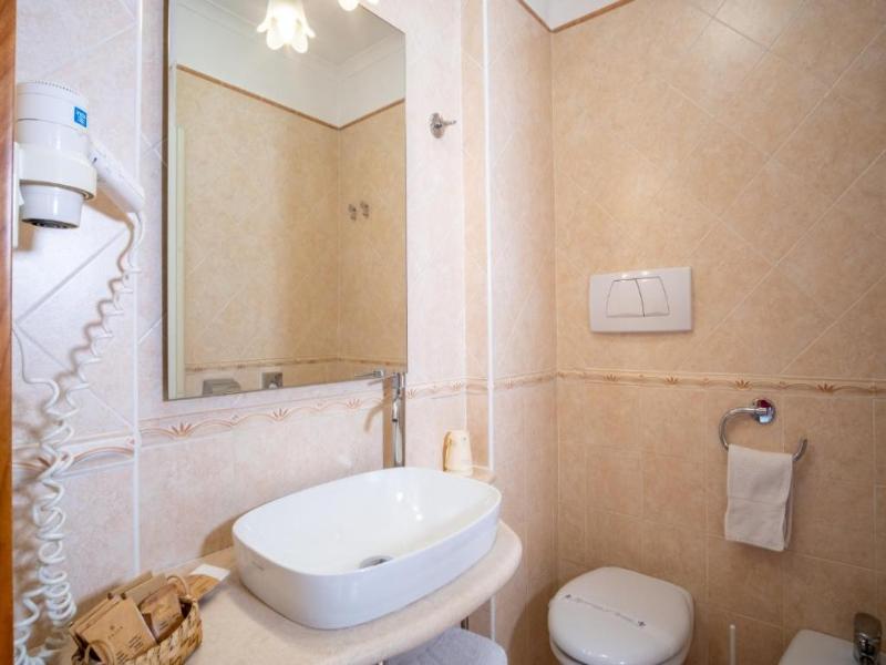 Hotel Savoia image