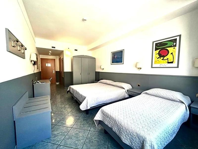 Kebhotel image