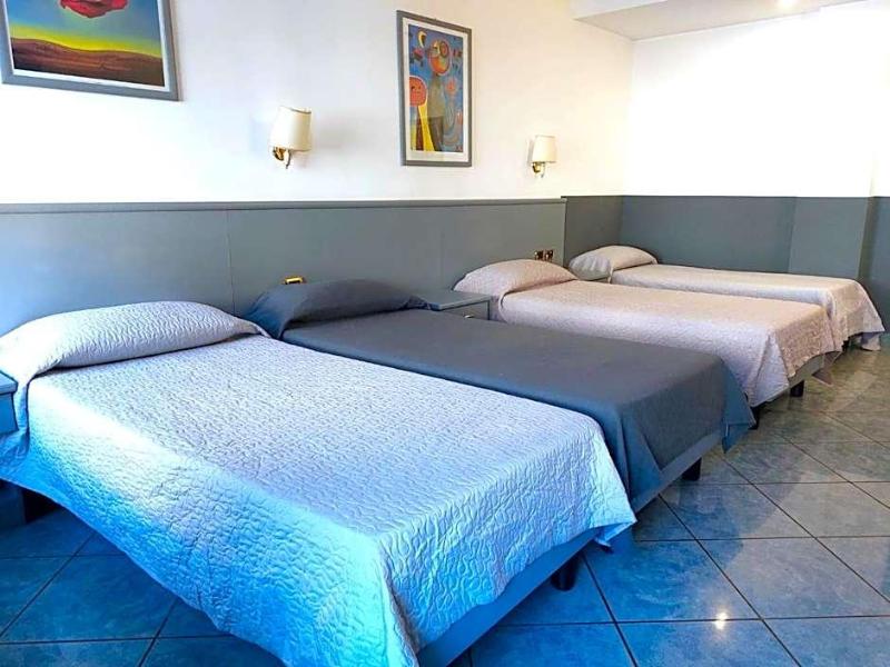 Kebhotel image