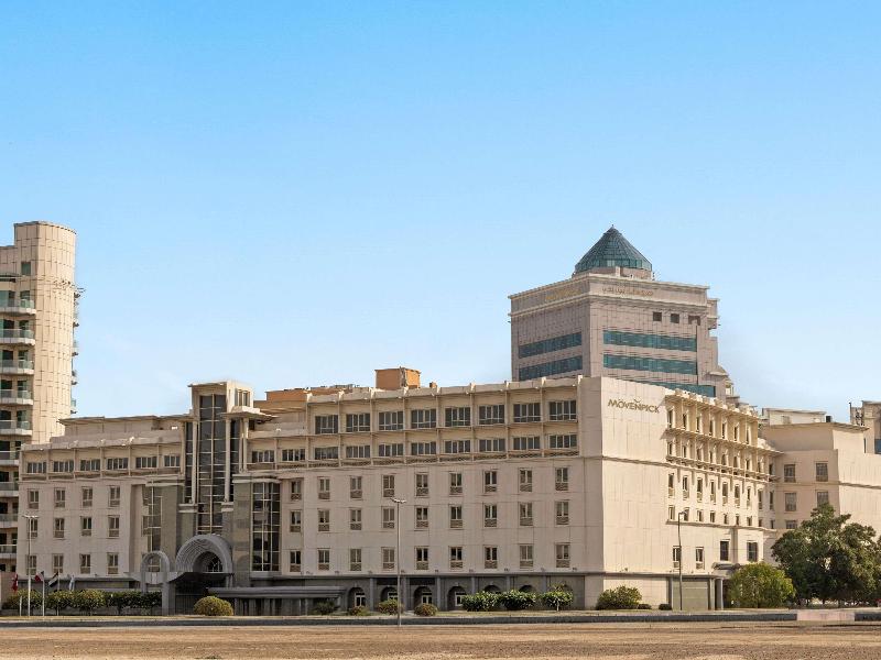 Movenpick Hotel & Apartments Bur Dubai image