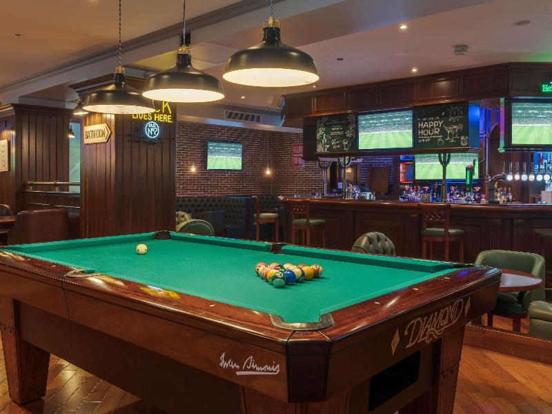Movenpick Hotel & Apartments Bur Dubai image