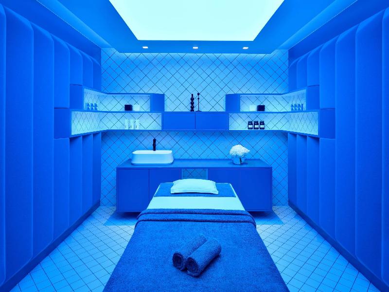 Movenpick Hotel & Apartments Bur Dubai image