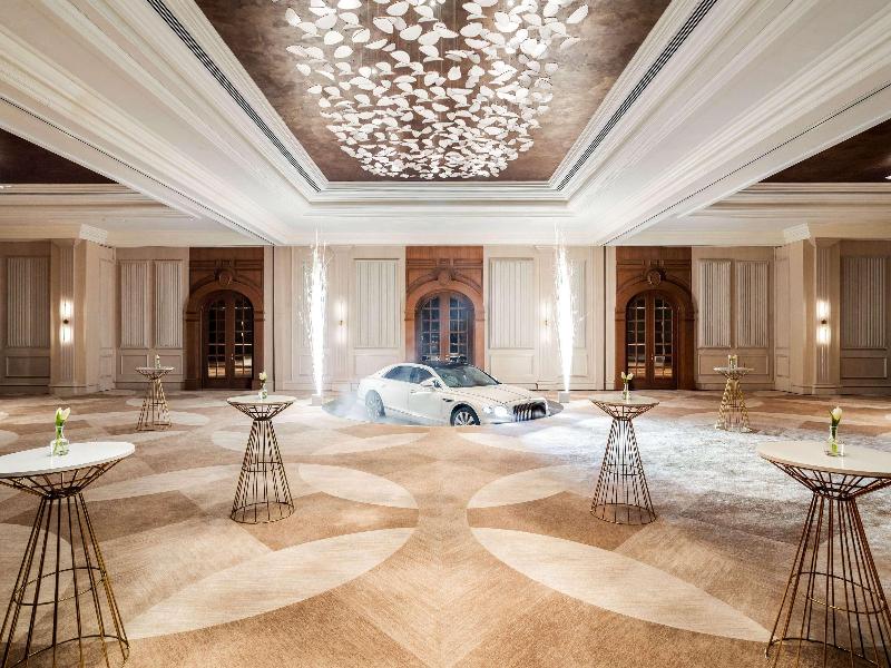 Movenpick Hotel & Apartments Bur Dubai image