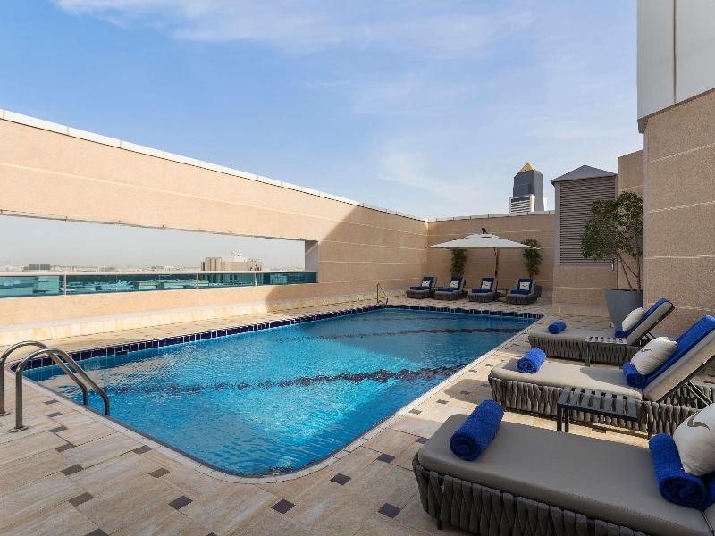 Movenpick Hotel & Apartments Bur Dubai image