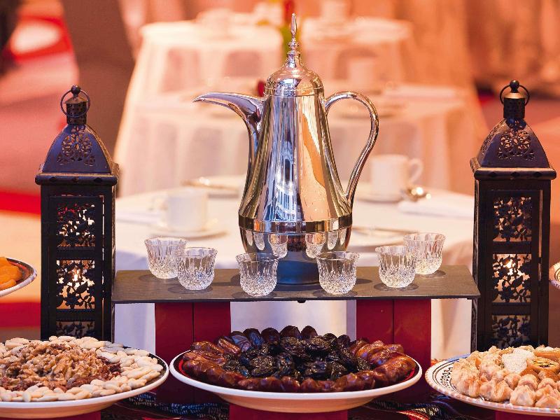 Movenpick Hotel & Apartments Bur Dubai image