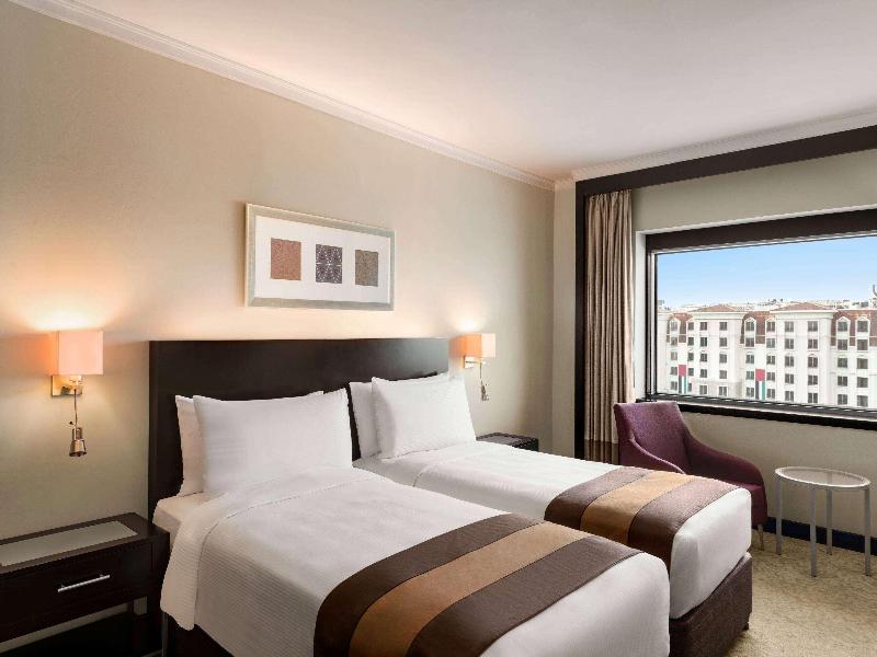 Ramada Plaza by Wyndham Dubai Deira image
