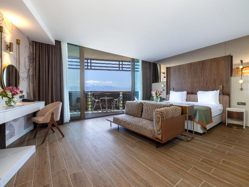 Nirvana Cosmopolitan Hotel image