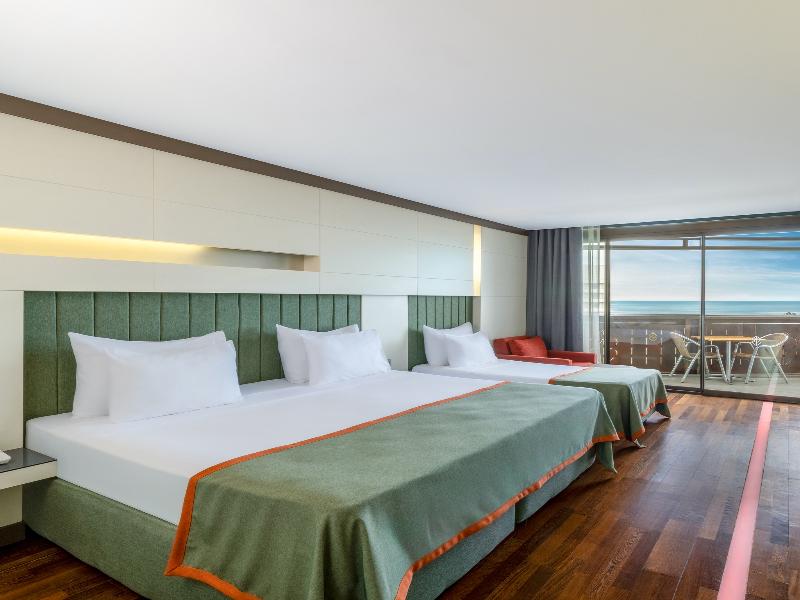Nirvana Cosmopolitan Hotel image