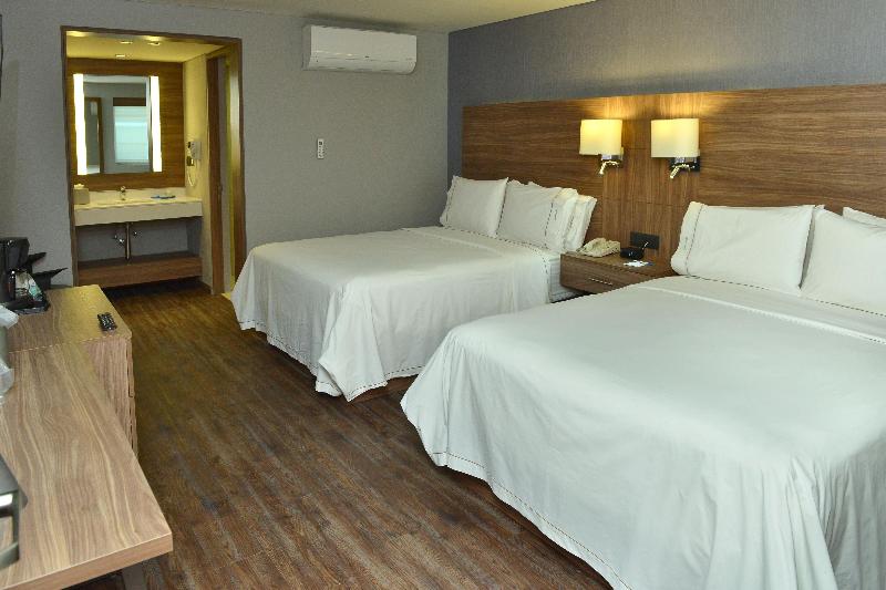 Holiday Inn Express Morelia photo 19