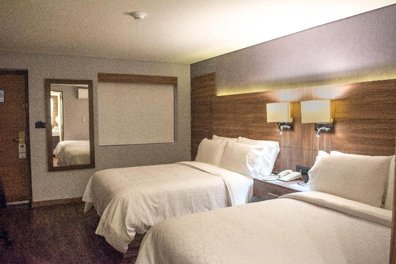 Holiday Inn Express Morelia photo 21