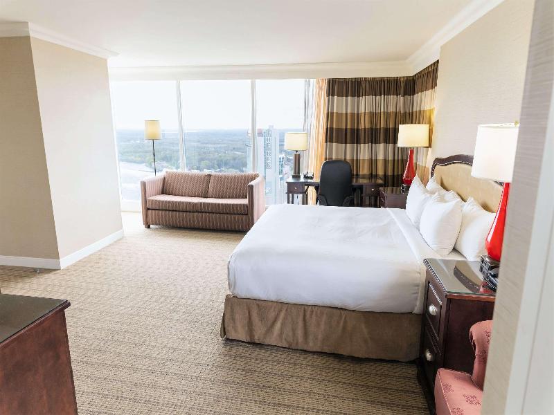 Hilton Niagara Falls Fallsview Hotel and Suites image