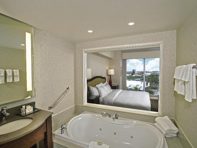 Hilton Niagara Falls Fallsview Hotel and Suites image