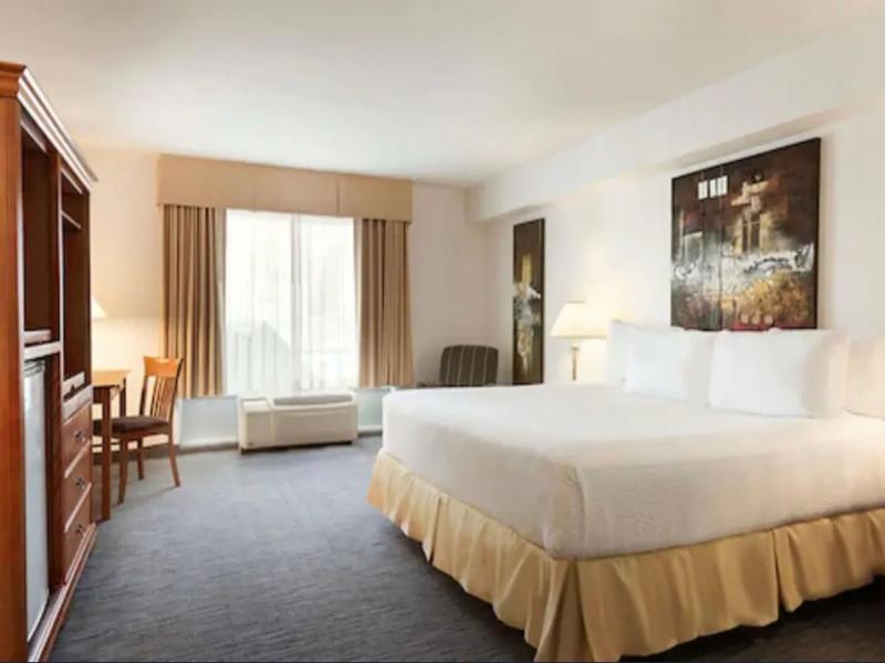 Days Inn Suites by Wyndham By the Falls image