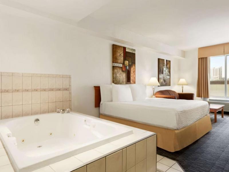 Days Inn Suites by Wyndham By the Falls image