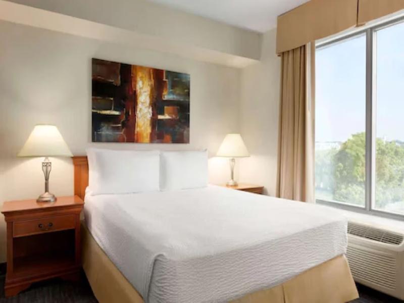 Days Inn Suites by Wyndham By the Falls image