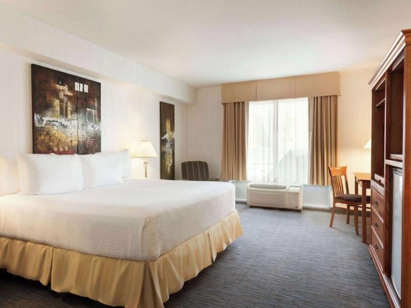 Days Inn Suites by Wyndham By the Falls image