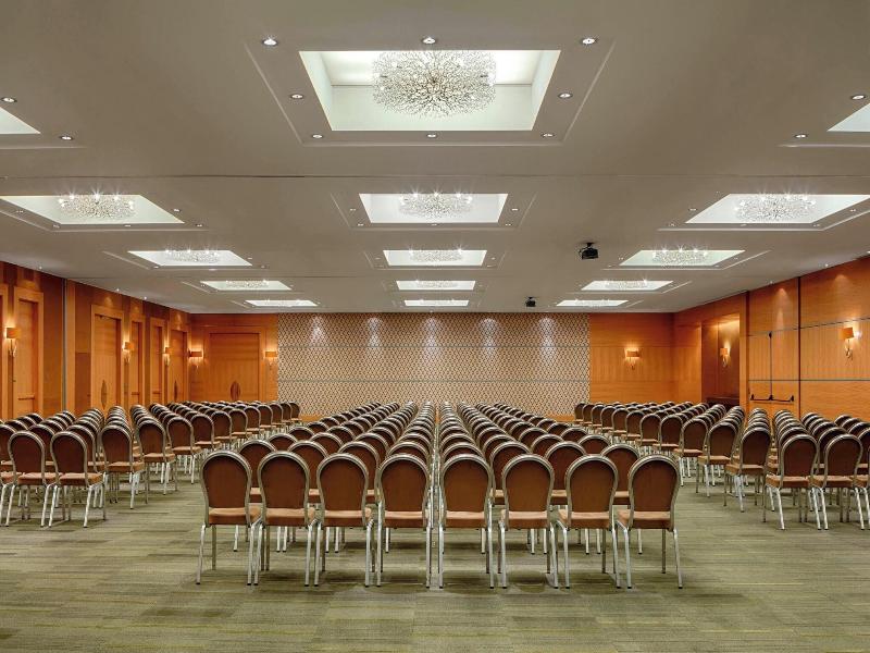 Sheraton Brussels Airport image