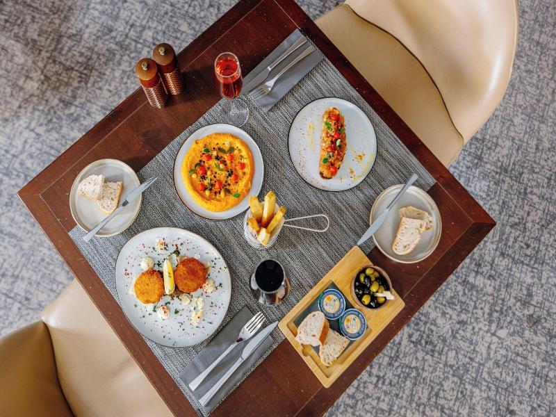 Sheraton Brussels Airport image