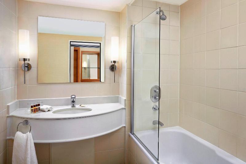 Sheraton Brussels Airport image