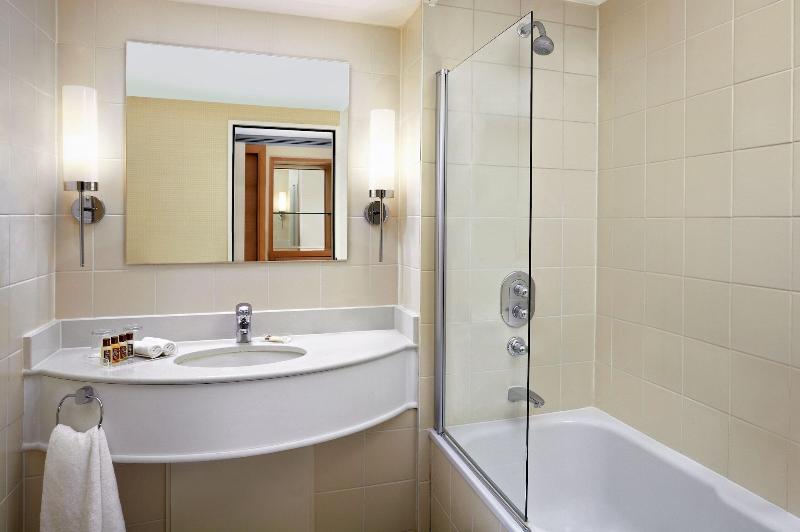 Sheraton Brussels Airport image