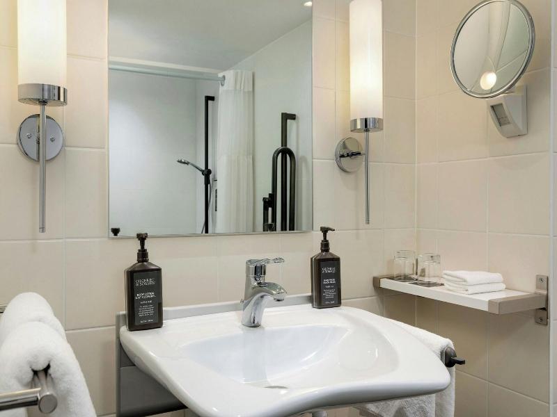 Sheraton Brussels Airport image