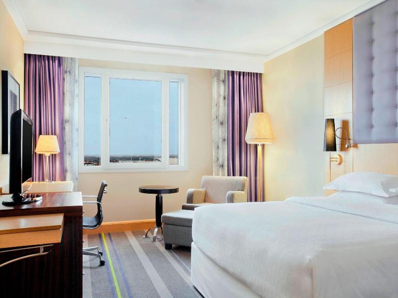 Sheraton Brussels Airport image