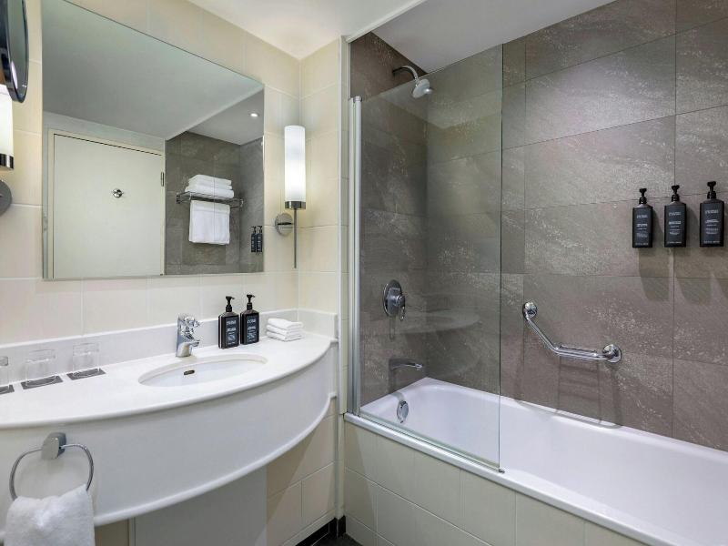 Sheraton Brussels Airport image