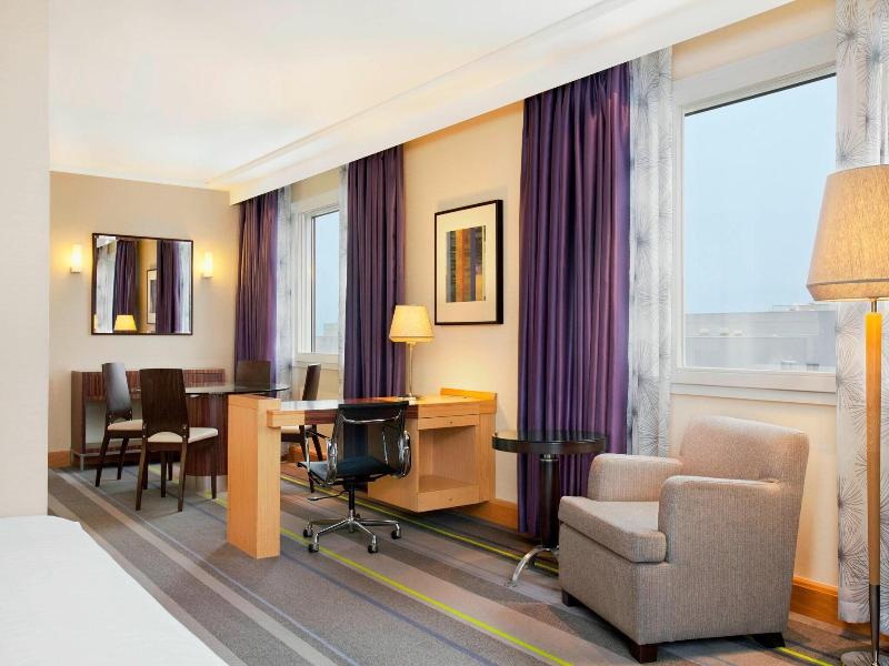Sheraton Brussels Airport image