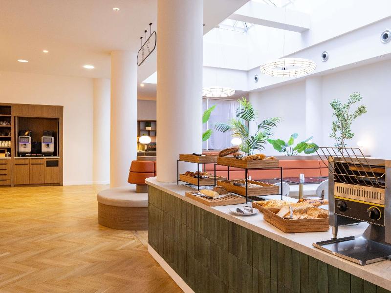 Hotel des Colonies Brussels by Mercure image