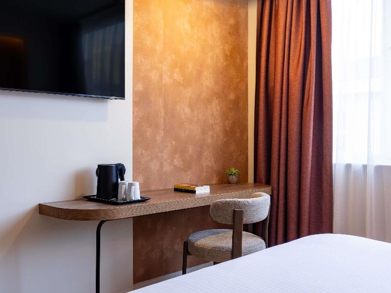 Hotel des Colonies Brussels by Mercure image