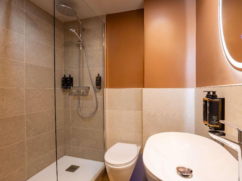 Hotel des Colonies Brussels by Mercure image