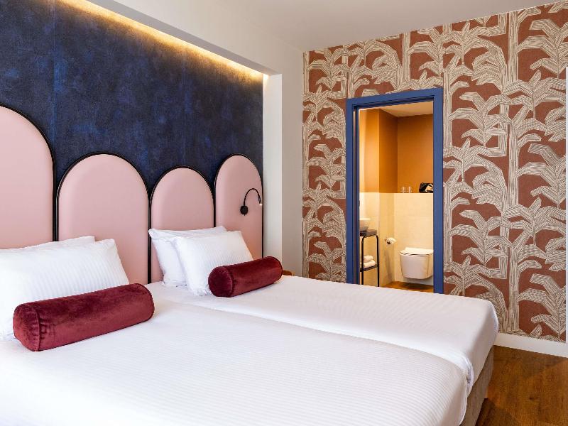 Hotel des Colonies Brussels by Mercure image
