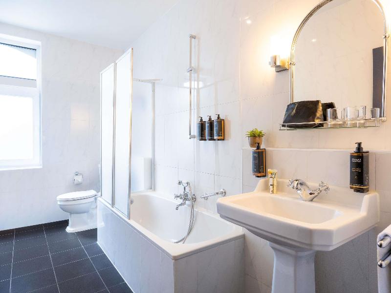 Hotel des Colonies Brussels by Mercure image