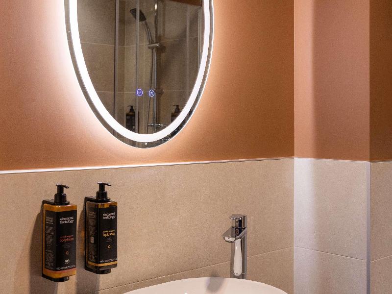 Hotel des Colonies Brussels by Mercure image