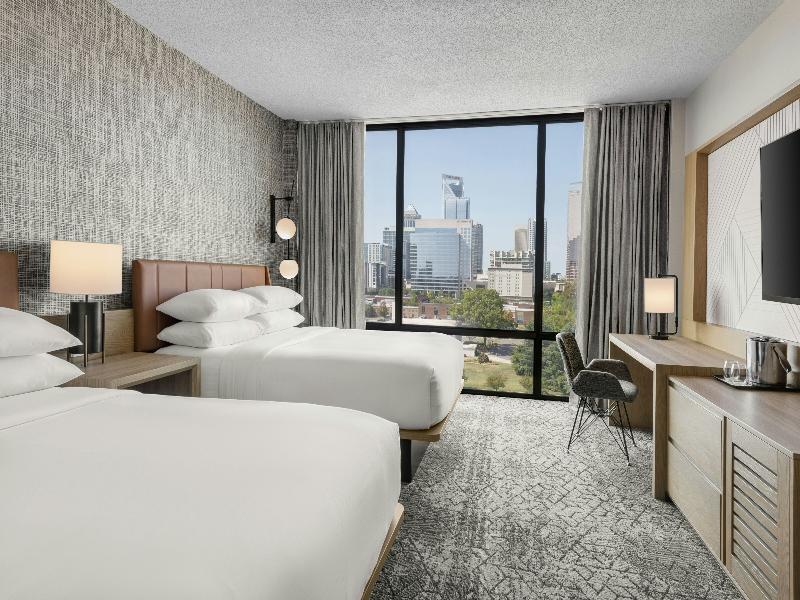 Sheraton Charlotte Hotel image