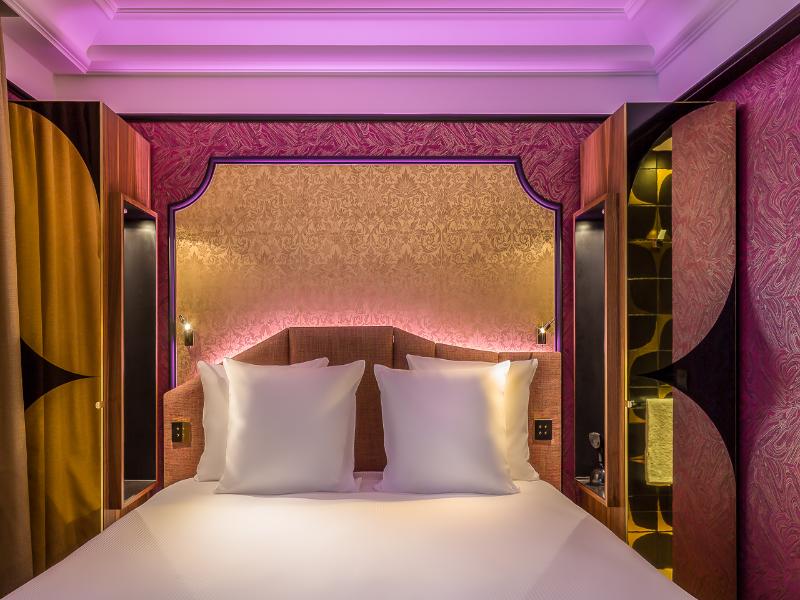 Idol Hotel image