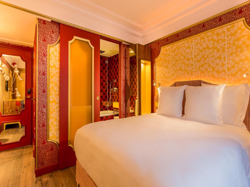 Idol Hotel image