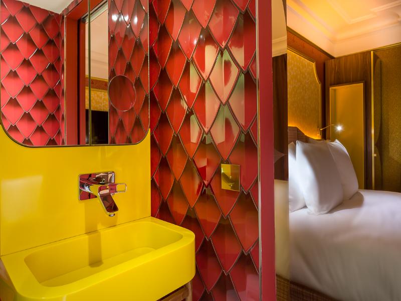 Idol Hotel image