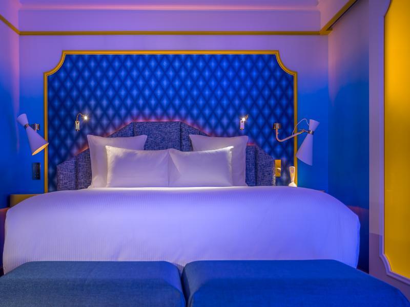 Idol Hotel image