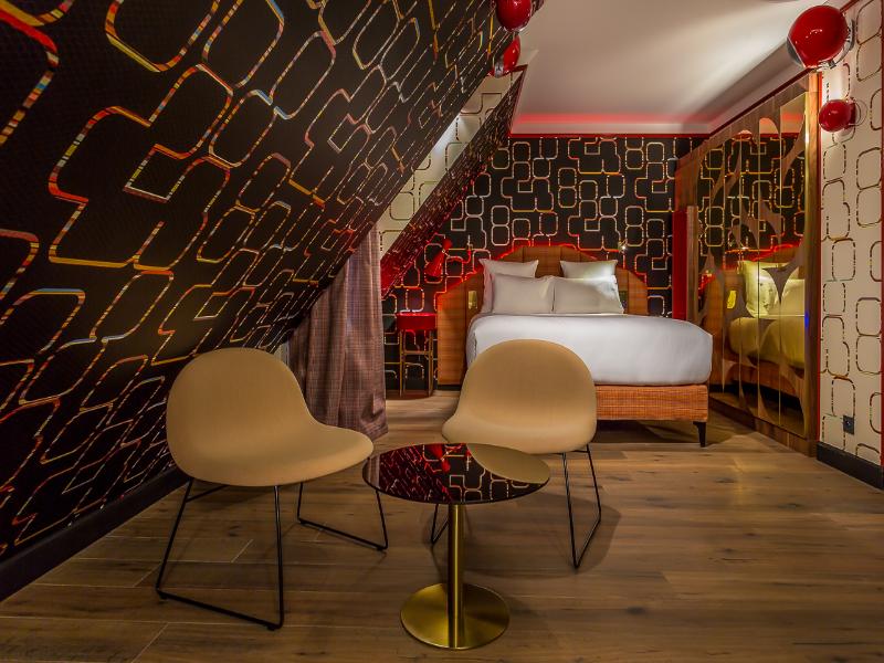 Idol Hotel image