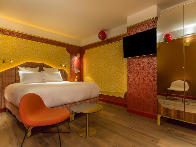 Idol Hotel image