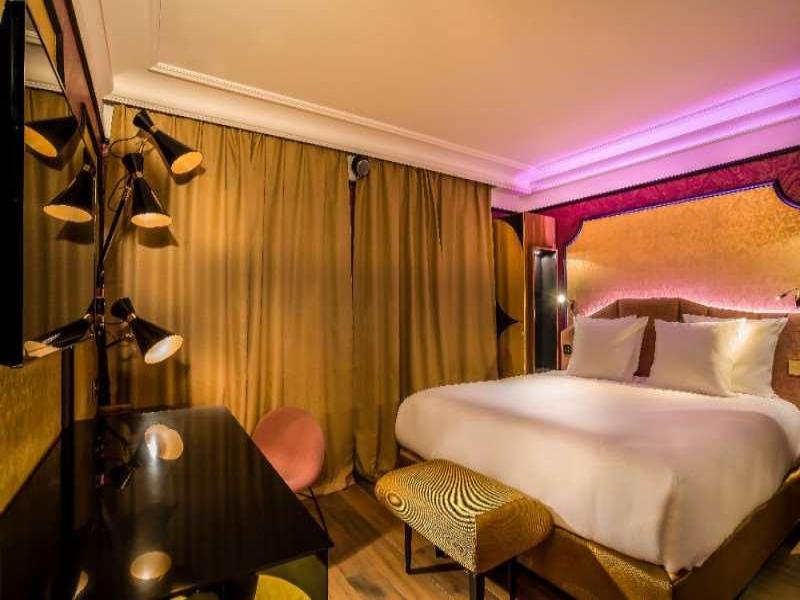 Idol Hotel image