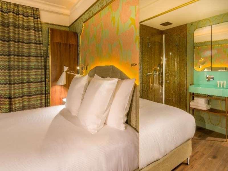 Idol Hotel image