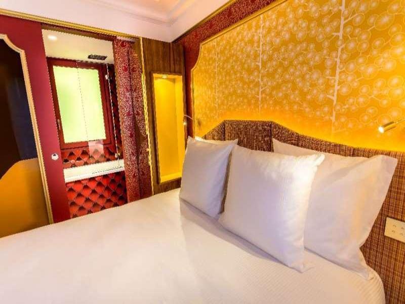Idol Hotel image